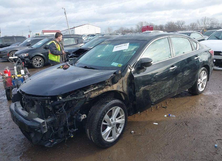 Photo 2 of 2015 Nissan Altima 2.5 SV (VIN 1N4AL3APXFC429135)