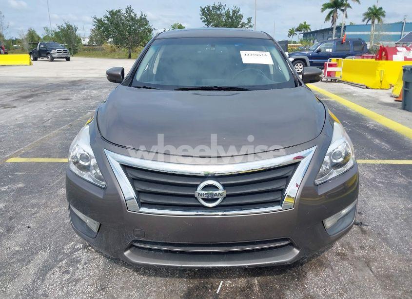Photo 6 of 2015 Nissan Altima 2.5 SL (VIN 1N4AL3APXFC440751)