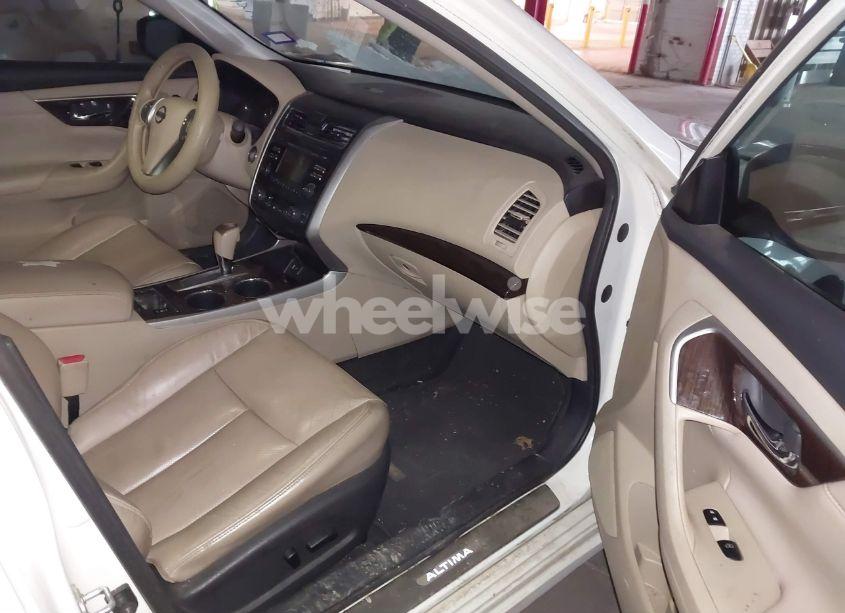 Photo 5 of 2015 Nissan Altima 2.5 SL (VIN 1N4AL3APXFC441284)