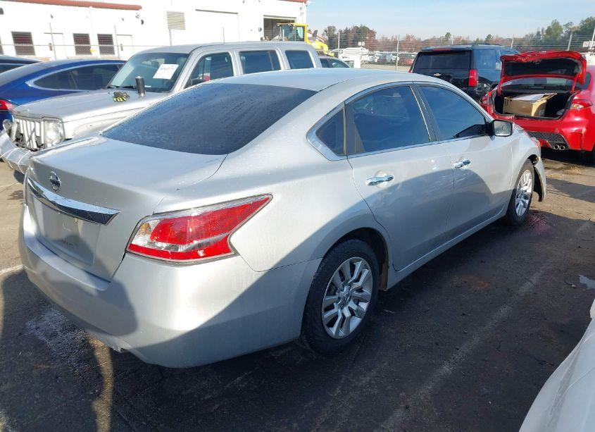 Photo 4 of 2015 Nissan Altima 2.5/2.5 S/2.5 SL/2.5 SV (VIN 1N4AL3APXFC451751)