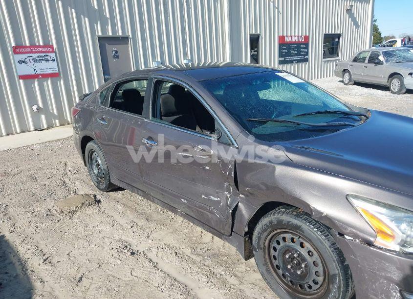Photo 12 of 2015 Nissan Altima 2.5 S (VIN 1N4AL3APXFC453466)