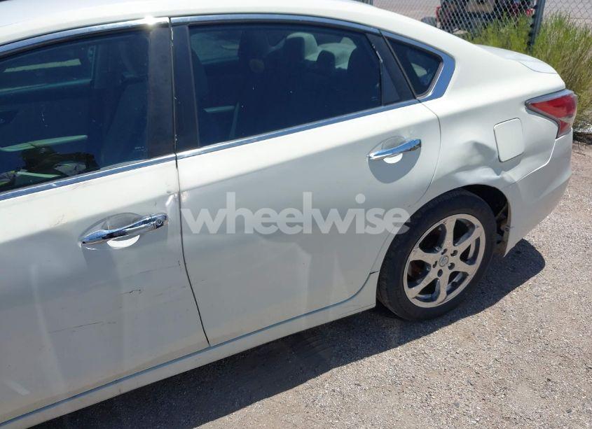 Photo 6 of 2015 Nissan Altima 2.5 S (VIN 1N4AL3APXFC464919)