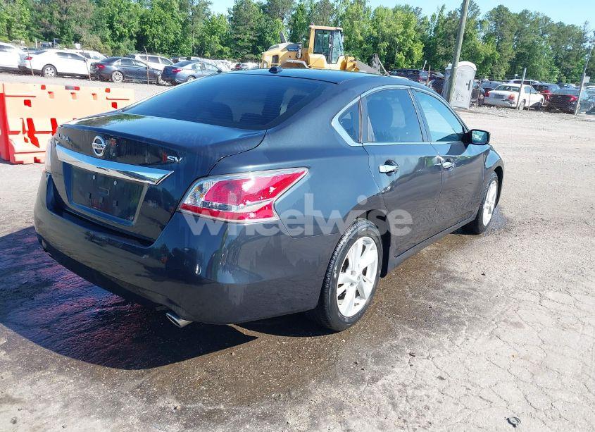 Photo 4 of 2015 Nissan Altima 2.5 SV (VIN 1N4AL3APXFC482594)