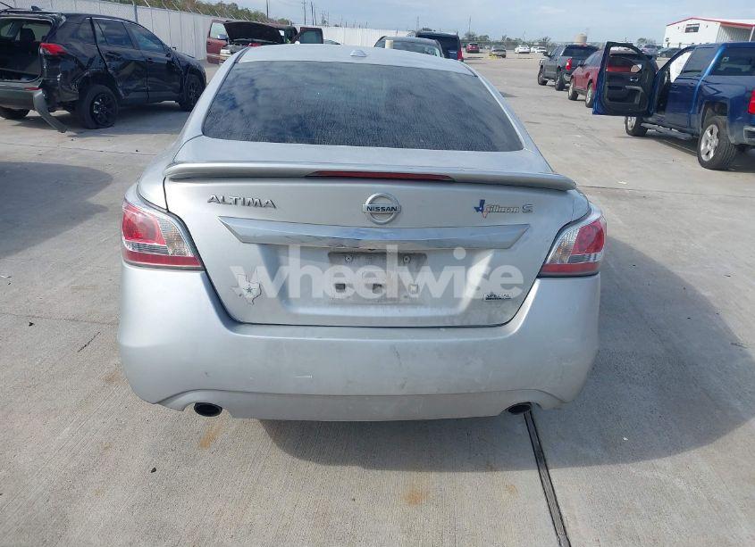 Photo 16 of 2015 Nissan Altima 2.5 S (VIN 1N4AL3APXFC485382)