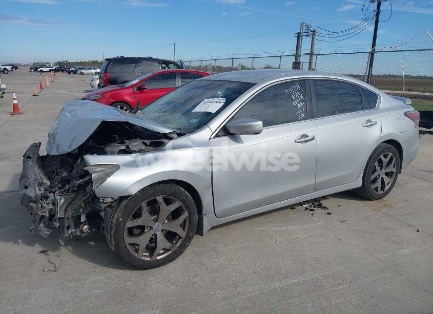 Photo 2 of 2015 Nissan Altima 2.5 S (VIN 1N4AL3APXFC485382)