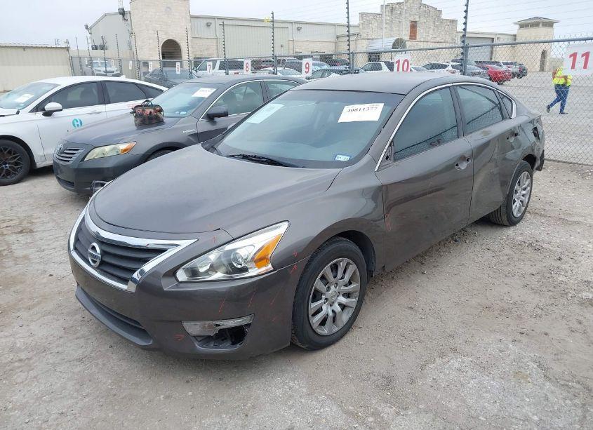 Photo 2 of 2015 Nissan Altima 2.5/2.5 S/2.5 SL/2.5 SV (VIN 1N4AL3APXFN313518)