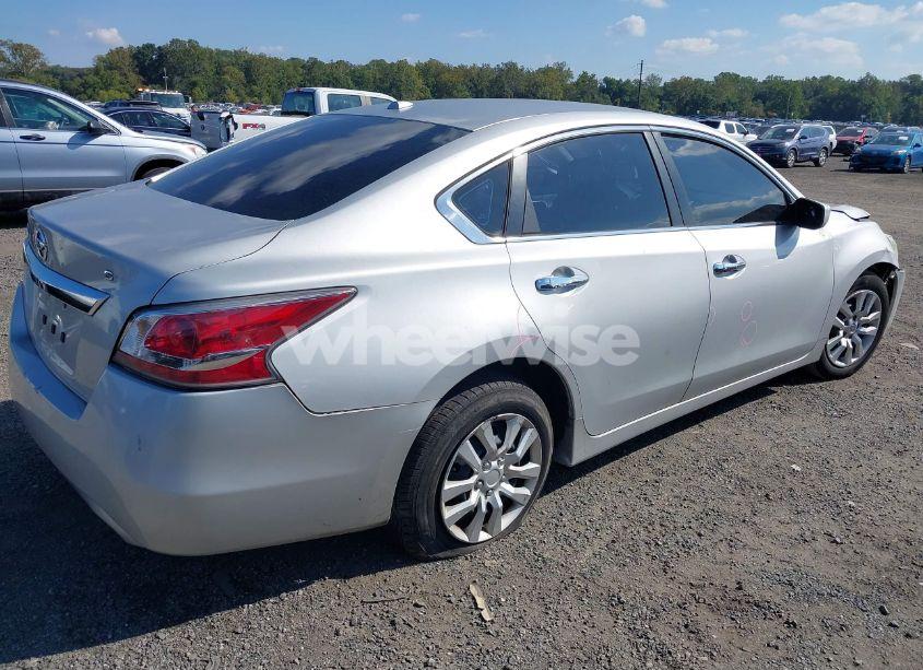 Photo 4 of 2015 Nissan Altima 2.5 SL/2.5 SV/2.5/2.5 S (VIN 1N4AL3APXFN331274)