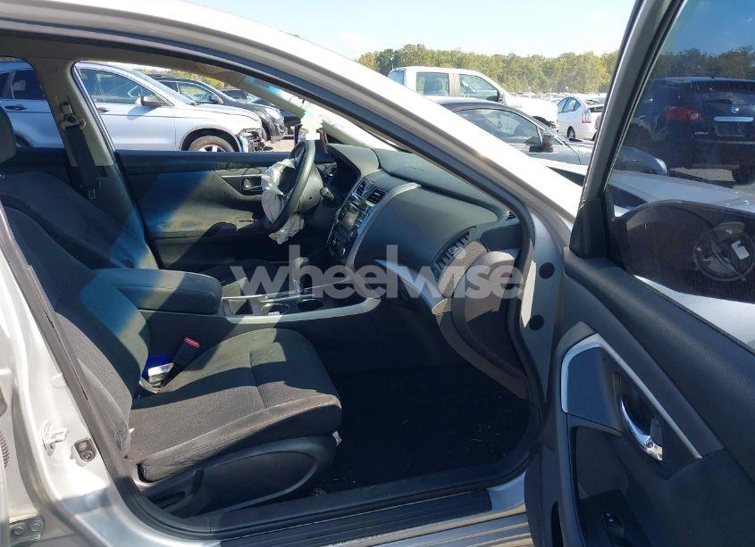 Photo 5 of 2015 Nissan Altima 2.5 SL/2.5 SV/2.5/2.5 S (VIN 1N4AL3APXFN331274)