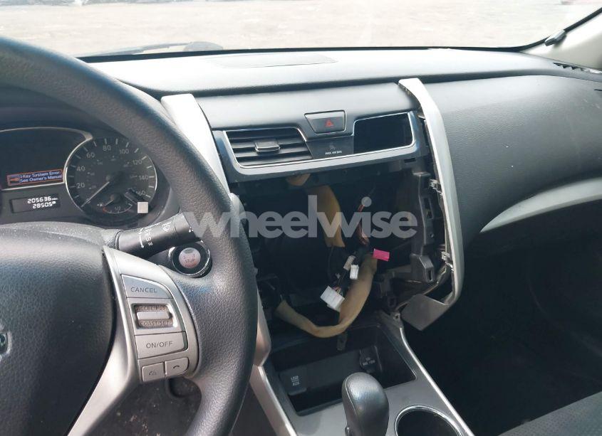 Photo 13 of 2015 Nissan Altima 2.5/2.5 S/2.5 SL/2.5 SV (VIN 1N4AL3APXFN341755)