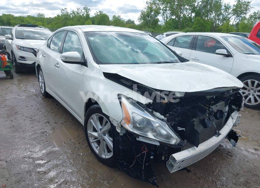 2015 Nissan Altima 2.5 SL (VIN 1N4AL3APXFN355123) main photo