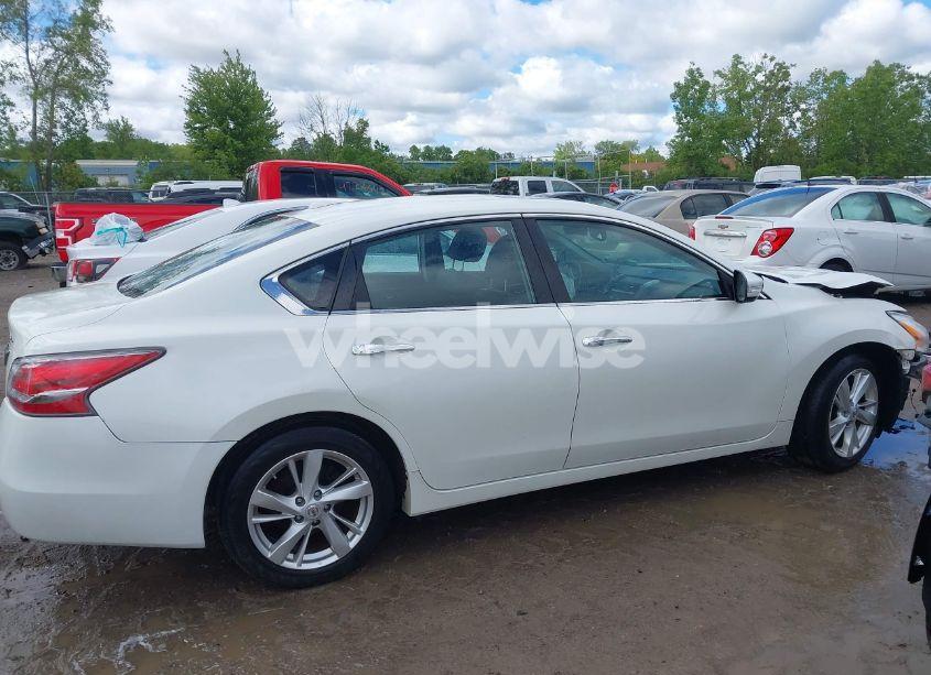 Photo 13 of 2015 Nissan Altima 2.5 SL (VIN 1N4AL3APXFN355123)