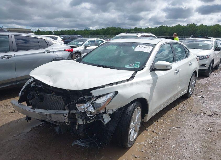 Photo 2 of 2015 Nissan Altima 2.5 SL (VIN 1N4AL3APXFN355123)