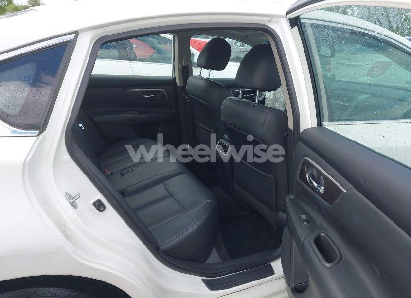 Photo 8 of 2015 Nissan Altima 2.5 SL (VIN 1N4AL3APXFN355123)