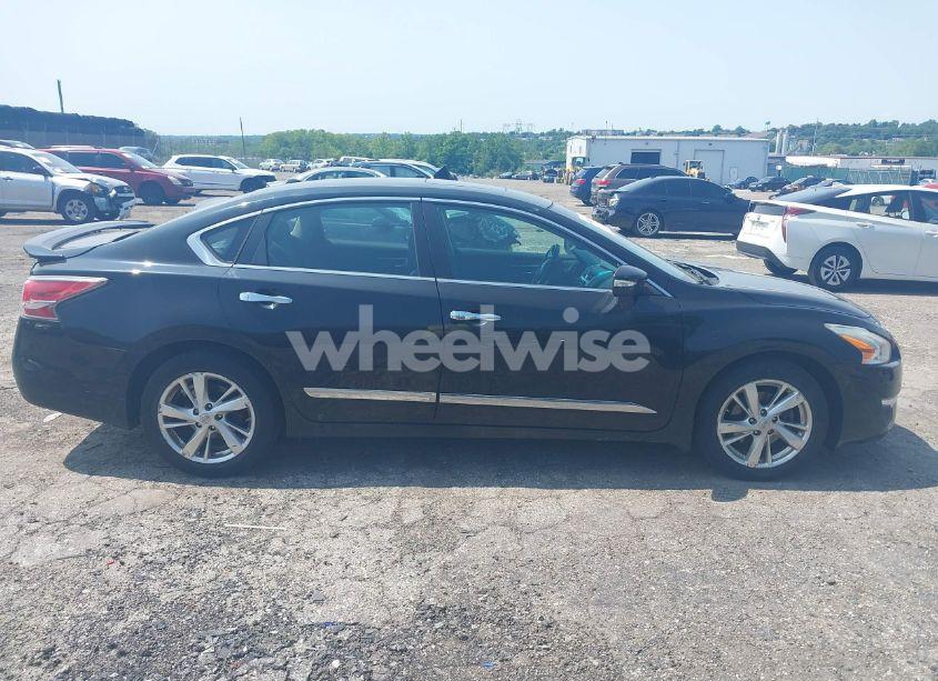 Photo 13 of 2015 Nissan Altima 2.5 SL (VIN 1N4AL3APXFN356403)