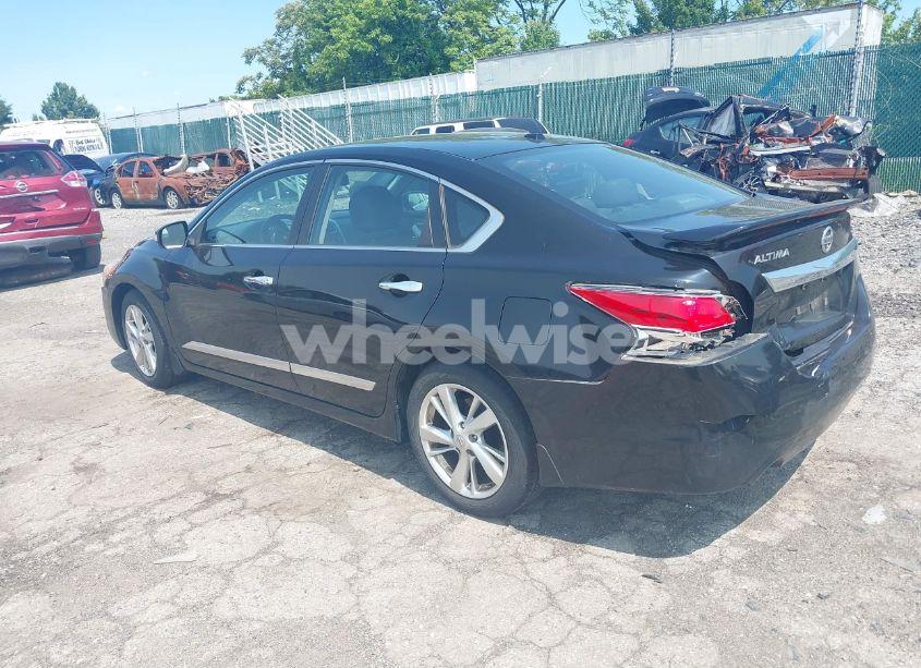 Photo 3 of 2015 Nissan Altima 2.5 SL (VIN 1N4AL3APXFN356403)