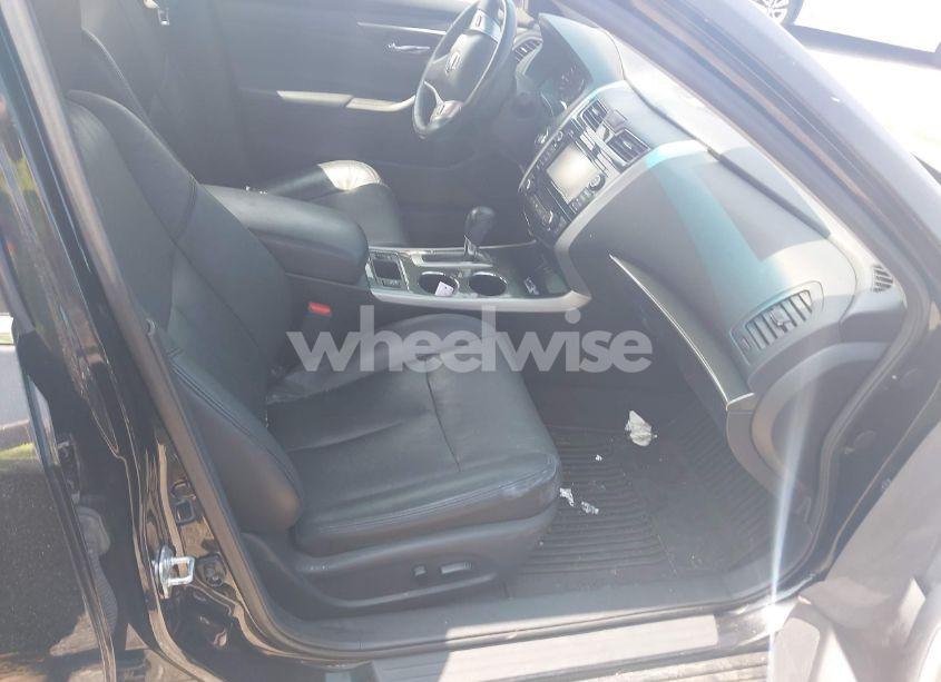 Photo 5 of 2015 Nissan Altima 2.5 SL (VIN 1N4AL3APXFN356403)