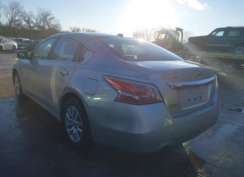Photo 3 of 2015 Nissan Altima 2.5/2.5 S/2.5 SL/2.5 SV (VIN 1N4AL3APXFN372097)