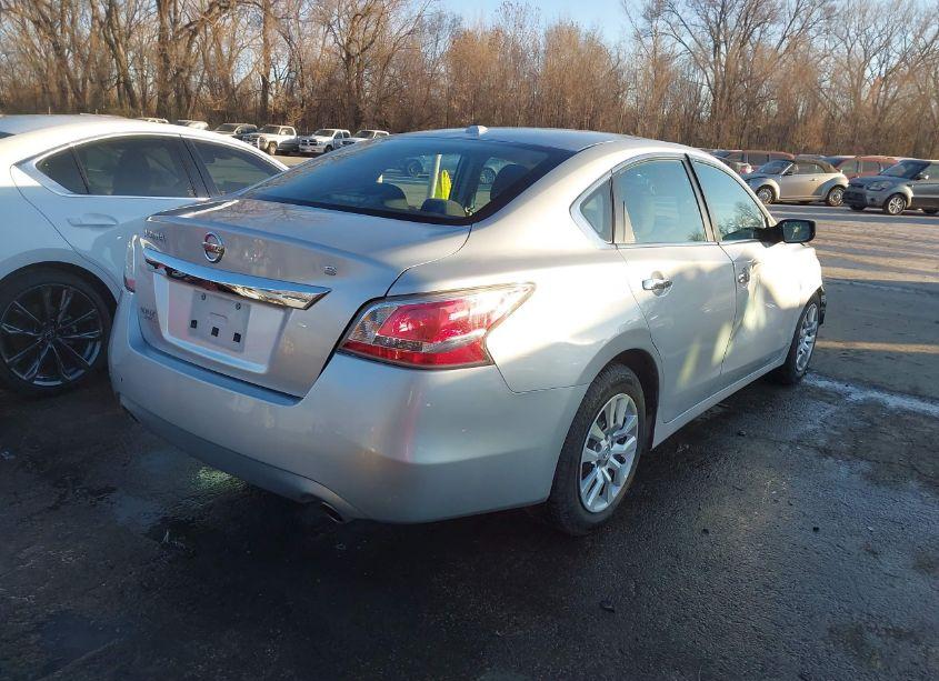 Photo 4 of 2015 Nissan Altima 2.5/2.5 S/2.5 SL/2.5 SV (VIN 1N4AL3APXFN372097)