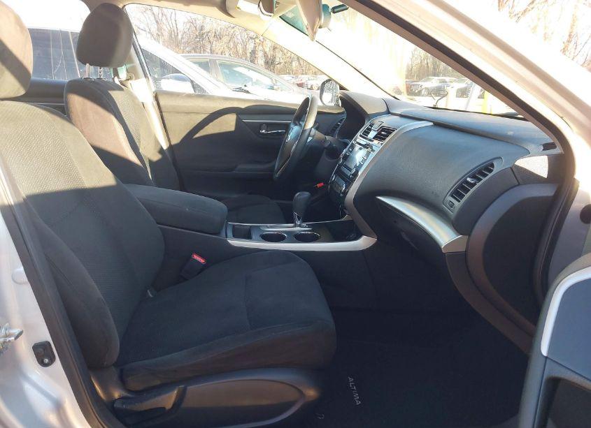 Photo 5 of 2015 Nissan Altima 2.5/2.5 S/2.5 SL/2.5 SV (VIN 1N4AL3APXFN372097)