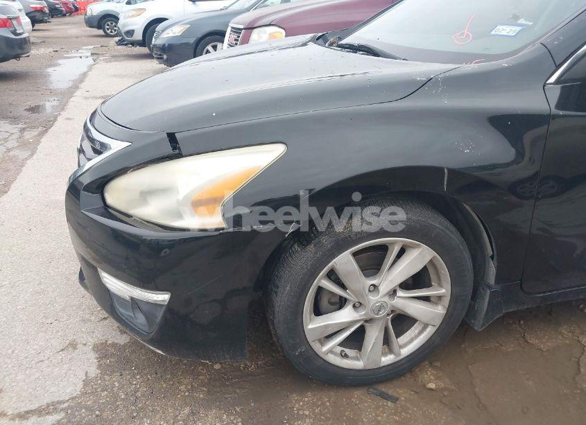 Photo 12 of 2015 Nissan Altima 2.5 SL (VIN 1N4AL3APXFN402845)