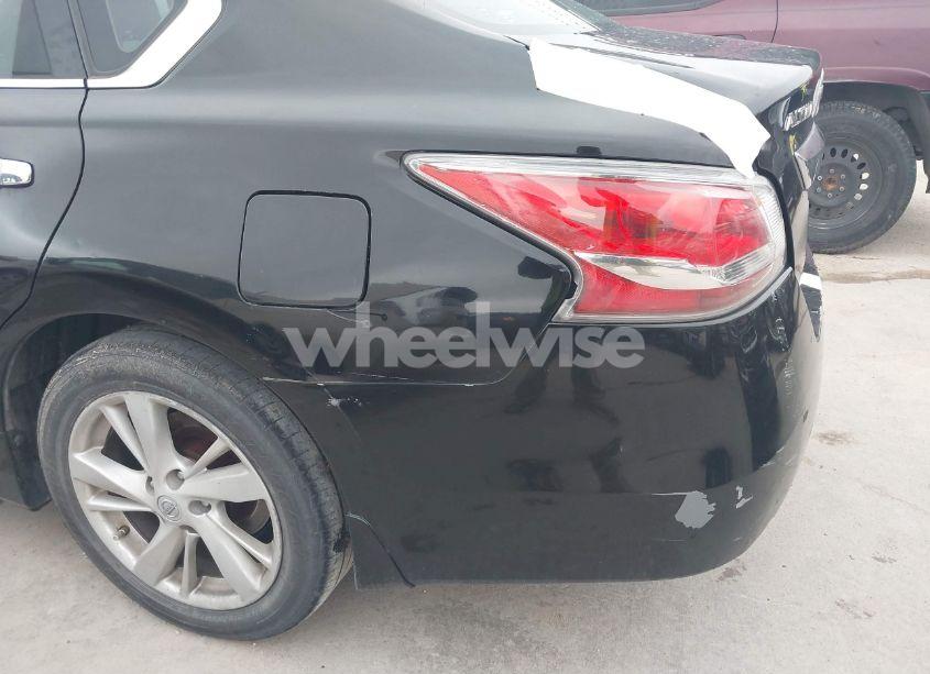 Photo 13 of 2015 Nissan Altima 2.5 SL (VIN 1N4AL3APXFN402845)