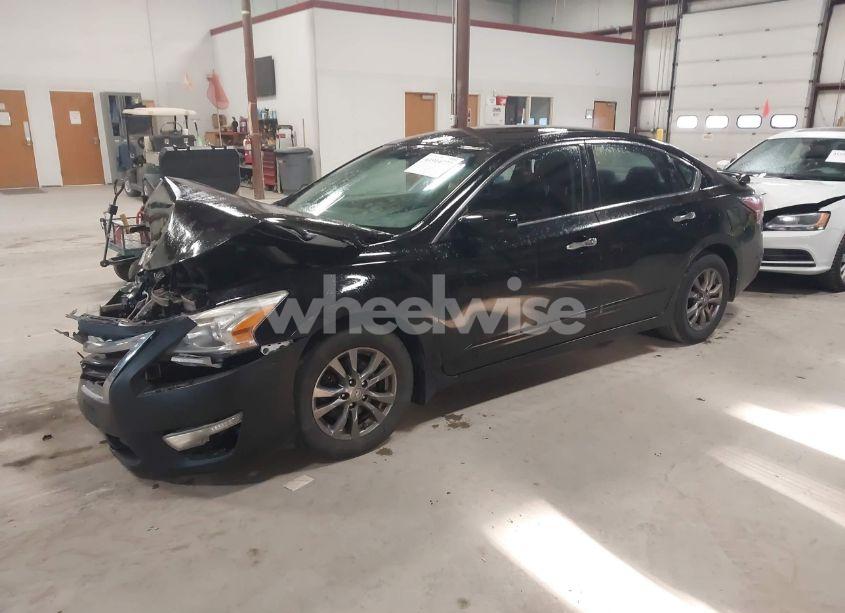 Photo 2 of 2015 Nissan Altima 2.5 S (VIN 1N4AL3APXFN405289)