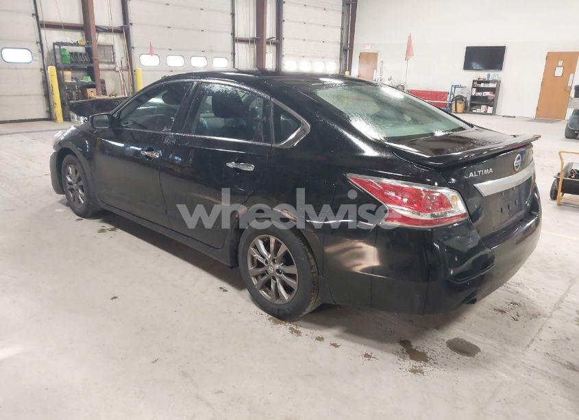 Photo 3 of 2015 Nissan Altima 2.5 S (VIN 1N4AL3APXFN405289)