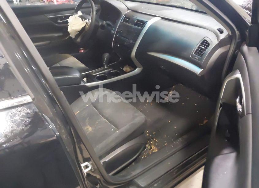 Photo 5 of 2015 Nissan Altima 2.5 S (VIN 1N4AL3APXFN405289)