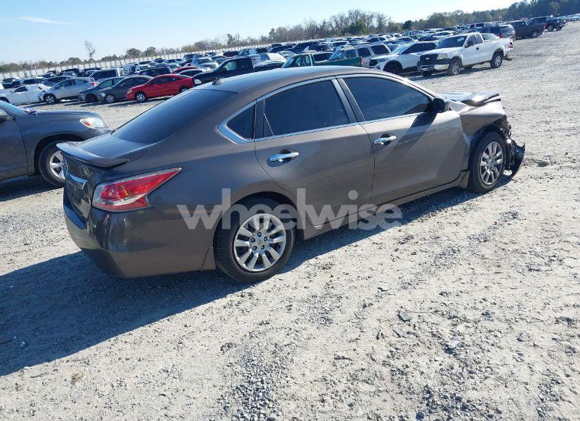 Photo 4 of 2015 Nissan Altima 2.5 S (VIN 1N4AL3APXFN872907)