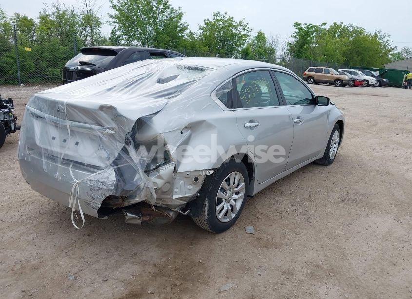 Photo 4 of 2015 Nissan Altima 2.5/2.5 S/2.5 SL/2.5 SV (VIN 1N4AL3APXFN874317)
