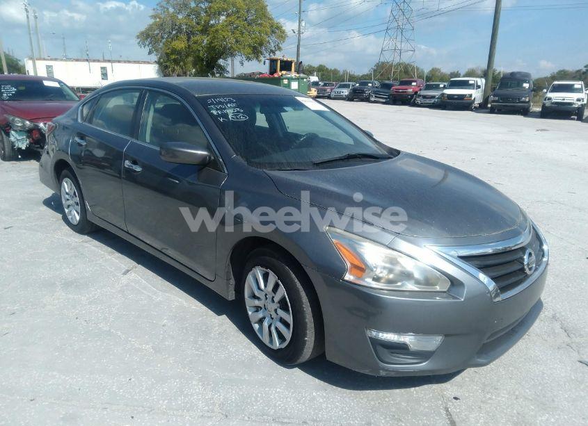 2015 Nissan Altima 2.5 SL/2.5 SV/2.5/2.5 S (VIN 1N4AL3APXFN904304) main photo