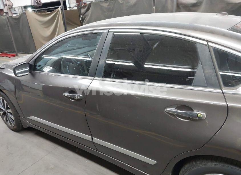 Photo 15 of 2016 Nissan Altima 2.5 SV (VIN 1N4AL3APXGC114353)