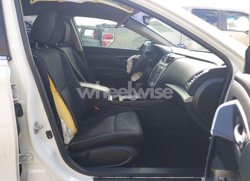 Photo 5 of 2016 Nissan Altima 2.5 S (VIN 1N4AL3APXGC116670)