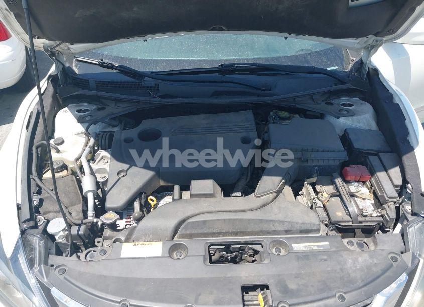 Photo 10 of 2016 Nissan Altima 2.5 SR (VIN 1N4AL3APXGC116698)