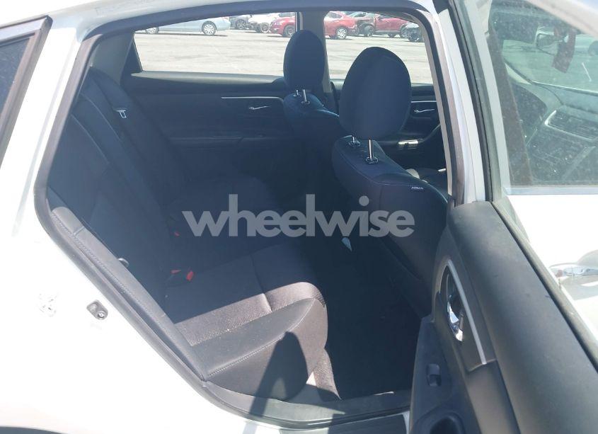 Photo 8 of 2016 Nissan Altima 2.5 SR (VIN 1N4AL3APXGC116698)