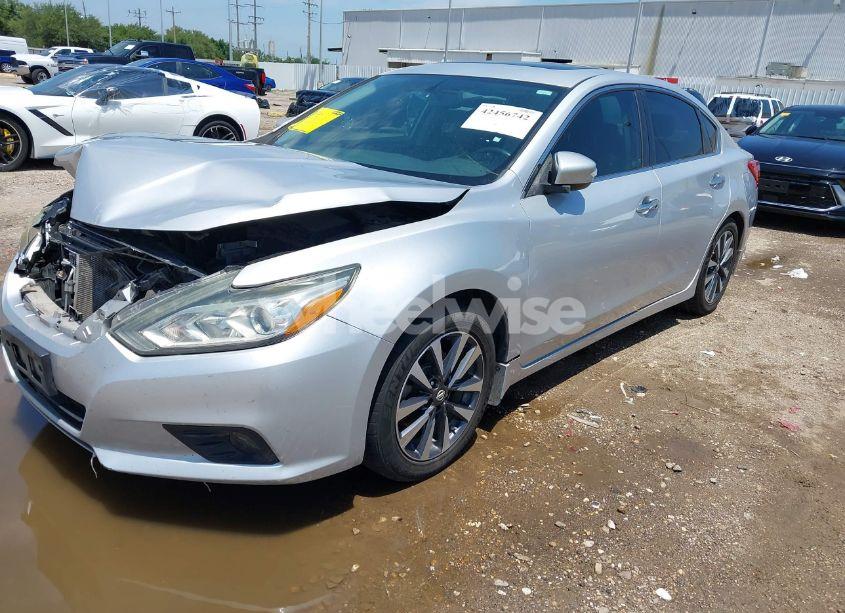 Photo 2 of 2016 Nissan Altima 2.5 SL (VIN 1N4AL3APXGC117432)