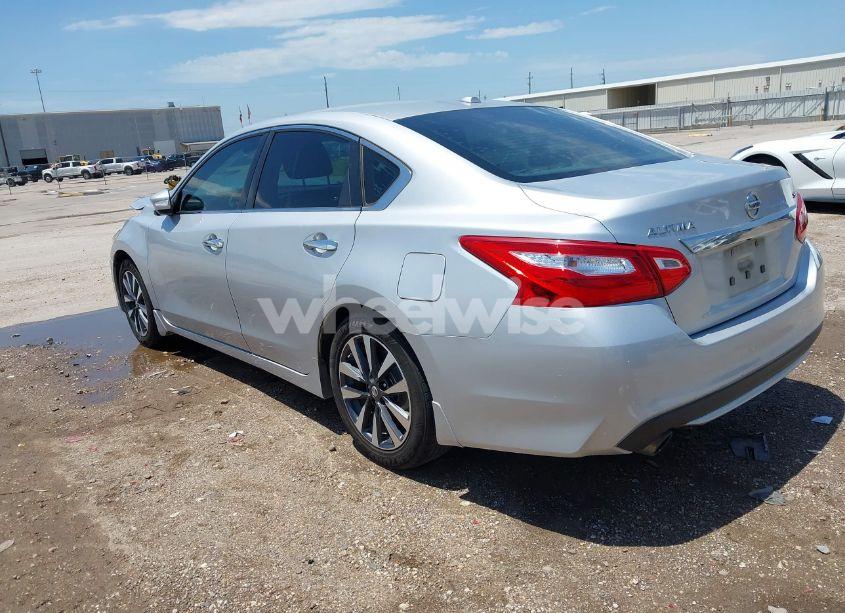 Photo 3 of 2016 Nissan Altima 2.5 SL (VIN 1N4AL3APXGC117432)