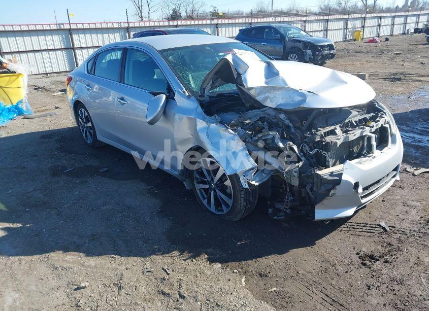 2016 Nissan Altima 2.5 SR (VIN 1N4AL3APXGC119021) main photo