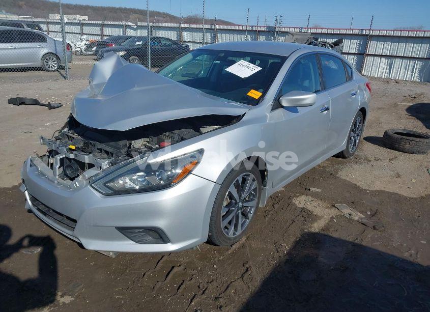Photo 2 of 2016 Nissan Altima 2.5 SR (VIN 1N4AL3APXGC119021)