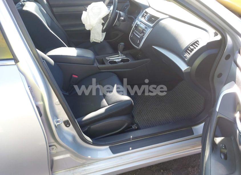 Photo 5 of 2016 Nissan Altima 2.5 SR (VIN 1N4AL3APXGC119021)