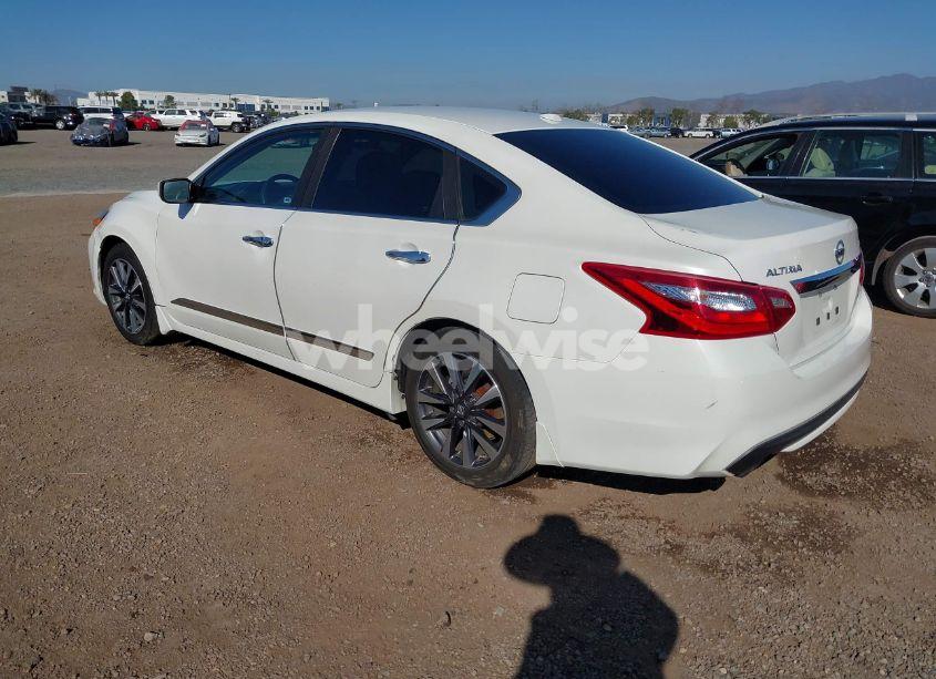 Photo 3 of 2016 Nissan Altima 2.5 SV (VIN 1N4AL3APXGC119147)