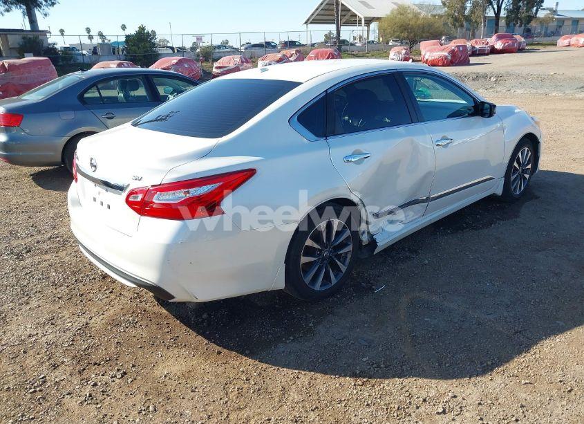 Photo 4 of 2016 Nissan Altima 2.5 SV (VIN 1N4AL3APXGC119147)