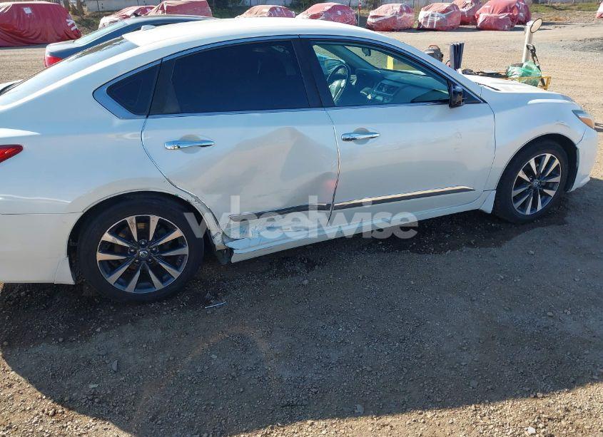 Photo 6 of 2016 Nissan Altima 2.5 SV (VIN 1N4AL3APXGC119147)