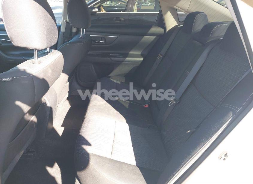 Photo 8 of 2016 Nissan Altima 2.5 SV (VIN 1N4AL3APXGC119147)