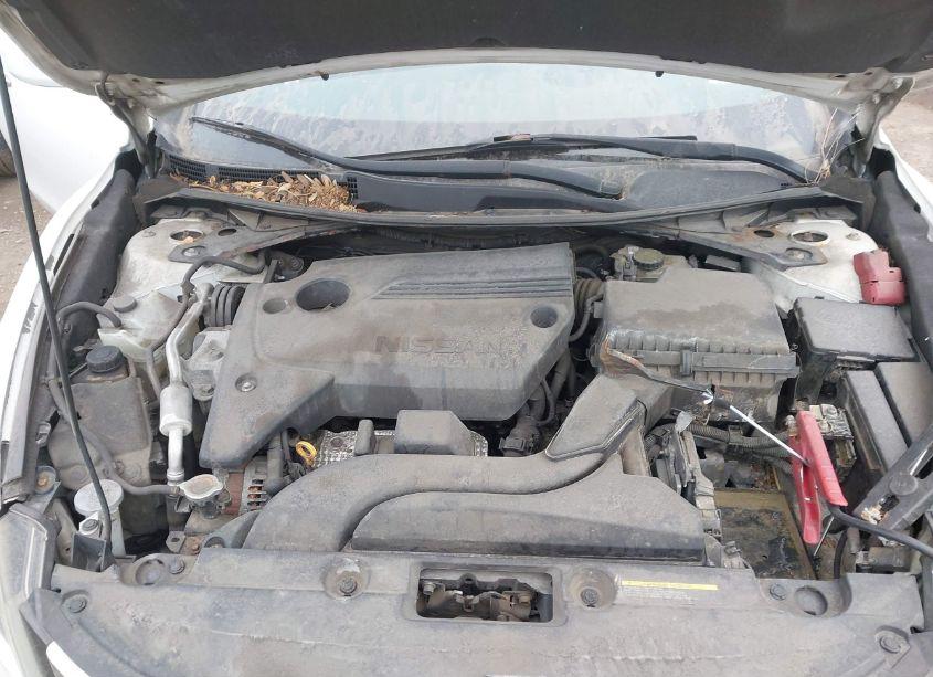 Photo 10 of 2016 Nissan Altima 2.5/2.5 S/2.5 SL/2.5 SR/2.5 SV (VIN 1N4AL3APXGC132450)