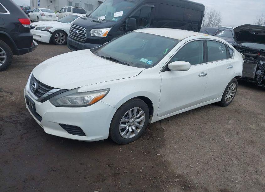 Photo 2 of 2016 Nissan Altima 2.5/2.5 S/2.5 SL/2.5 SR/2.5 SV (VIN 1N4AL3APXGC132450)