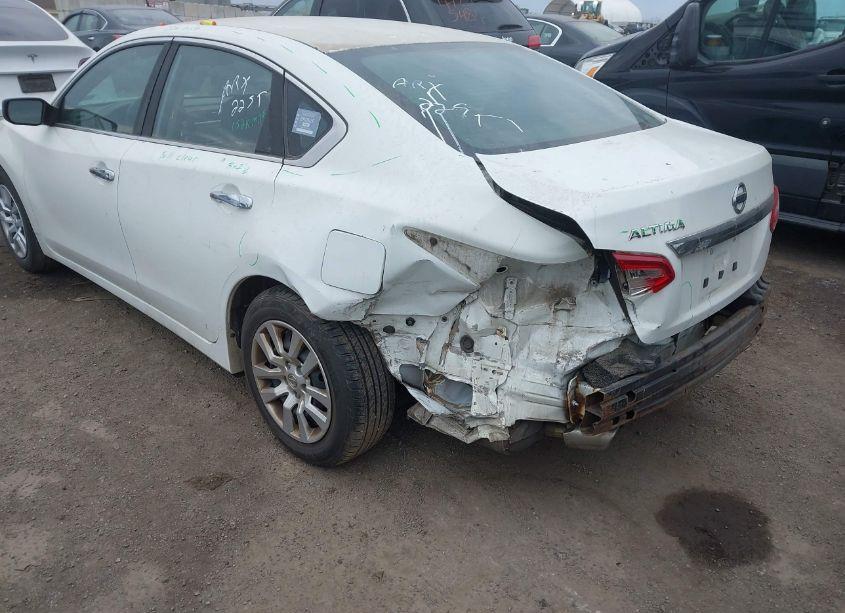 Photo 6 of 2016 Nissan Altima 2.5/2.5 S/2.5 SL/2.5 SR/2.5 SV (VIN 1N4AL3APXGC132450)