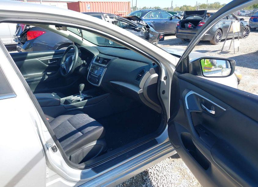 Photo 5 of 2016 Nissan Altima 2.5 S (VIN 1N4AL3APXGC139916)