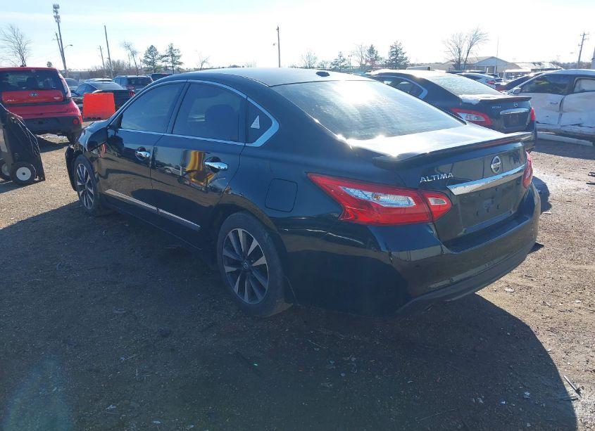 Photo 3 of 2016 Nissan Altima 2.5/2.5 S/2.5 SL/2.5 SR/2.5 SV (VIN 1N4AL3APXGC148986)