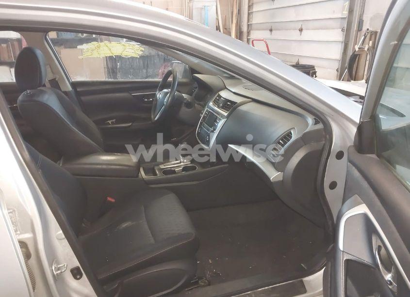 Photo 5 of 2016 Nissan Altima 2.5/2.5 S/2.5 SL/2.5 SR/2.5 SV (VIN 1N4AL3APXGC168669)